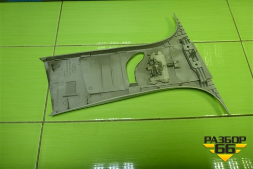 Обшивка стойки центральная верхняя левая (4M51A24583AMW) для Ford Focus 2 с 2008-2011г (Фокус)