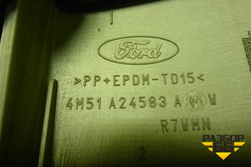 Обшивка стойки центральная верхняя левая (4M51A24583AMW) для Ford Focus 2 с 2008-2011г (Фокус)