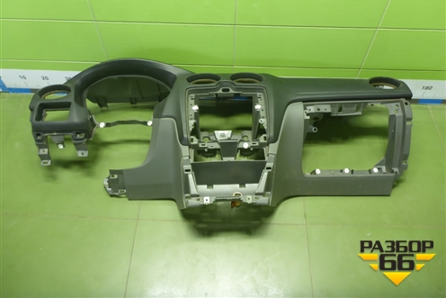 Торпедо с AIR BAG (4M51A04305AYW) для Ford Focus 2 с 2008-2011г (Фокус)