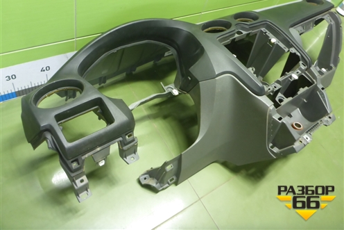 Торпедо с AIR BAG (4M51A04305AYW) для Ford Focus 2 с 2008-2011г (Фокус)