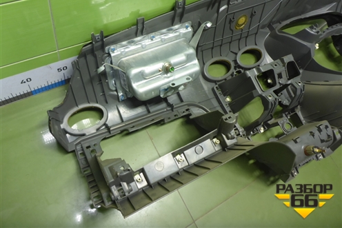 Торпедо с AIR BAG (4M51A04305AYW) для Ford Focus 2 с 2008-2011г (Фокус)