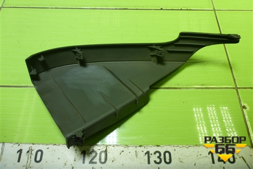 Накладка на торпедо (боковая правая) (4M51A044C60AFW) для Ford Focus 2 с 2008-2011г (Фокус)