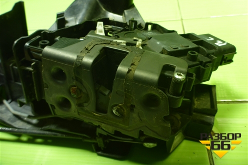 Замок двери передней левой (3M5AR21813ET) для Ford Focus 2 с 2008-2011г (Фокус)