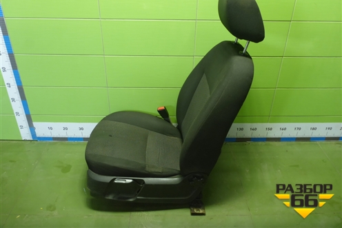 Сиденья комплект (хетчбэк) для Ford Focus 2 с 2008-2011г (Фокус)
