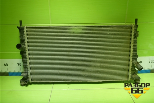 Радиатор охлаждения (3M5H8005RK) для Ford Focus 2 с 2008-2011г (Фокус)