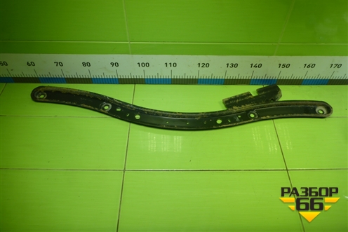 Кронштейн глушителя (8V61A10684AA) для Ford Focus 2 с 2008-2011г (Фокус)