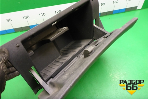 Бардачок (13205097) для Opel Corsa D с 2006-2014г