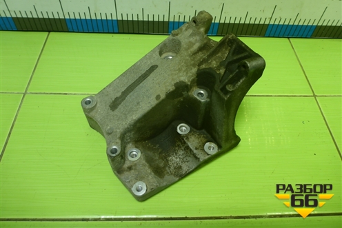 Кронштейн компрессора кондиционера  (1.6л SHDA) (4M5Q19D624CD) для Ford Focus 2 с 2008-2011г (Фокус)