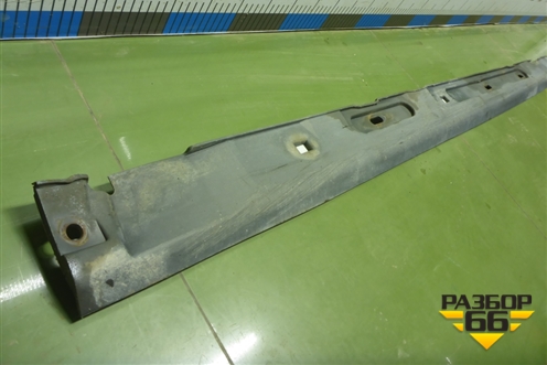 Накладка на порог наружная правая (5M5110154AB) для Ford Focus 2 с 2008-2011г (Фокус)