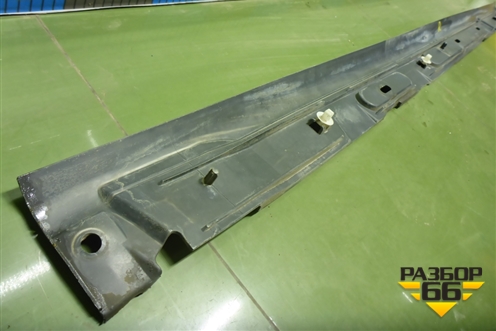 Накладка на порог наружная правая (5M5110154AB) для Ford Focus 2 с 2008-2011г (Фокус)
