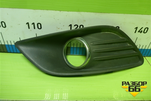 Накладка ПТФ левая (8M51R19953AEW) для Ford Focus 2 с 2008-2011г (Фокус)