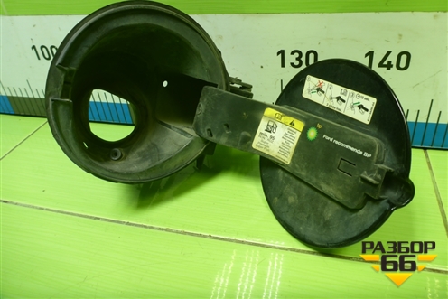 Лючок бензобака (8M51A27936BB) для Ford Focus 2 с 2008-2011г (Фокус)