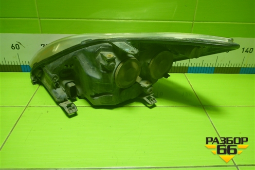 Фара правая (галоген) (8M5113W029AF) для Ford Focus 2 с 2008-2011г (Фокус)