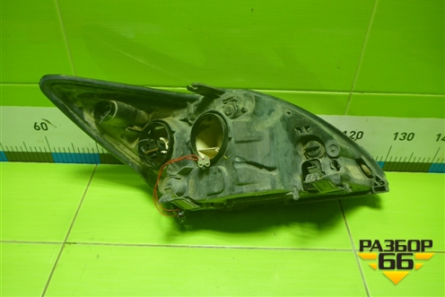 Фара левая (галоген) (8M5113W030AF) для Ford Focus 2 с 2008-2011г (Фокус)