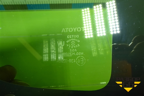 Стекло глухое правое (6271042310) для Toyota Rav-4 с 2012-2019г (Рав 4)