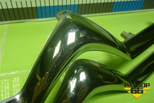 Накладка на решетку радиатора (9810964977) для Citroen Berlingo с 2008г