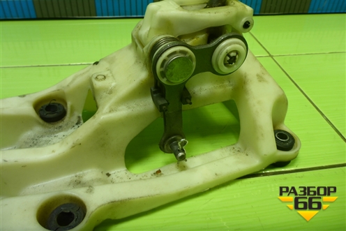 Кулиса КПП МКПП (437302D000) для Hyundai Sonata-5 с 2001г