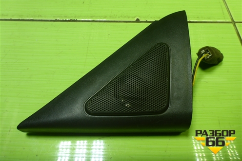 Накладка двери передней левой уголок для Hyundai Sonata-5 с 2001г (Соната)