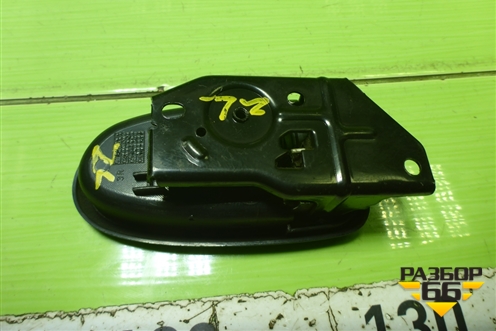 Ручка внутренняя двери задней левой (836113D000) для Hyundai Sonata-5 с 2001г