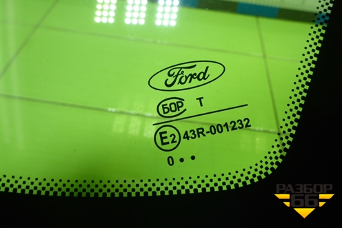 Стекло глухое правое (хетчбэк) для Ford Focus 2 с 2008-2011г (Фокус)