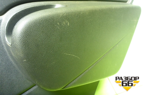 Обшивка двери задней правой под механику (8200916230) для Renault Logan с 2004-2015г