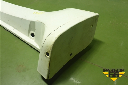 Накладка на порог наружная правая (7585060040) для Toyota Land Cruiser (200) с 2008г (Ленд Крузер)