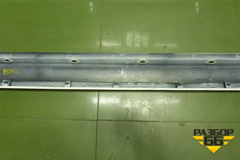 Накладка на порог наружная левая (7586060040) для Toyota Land Cruiser (200) с 2008г (Ленд Крузер)