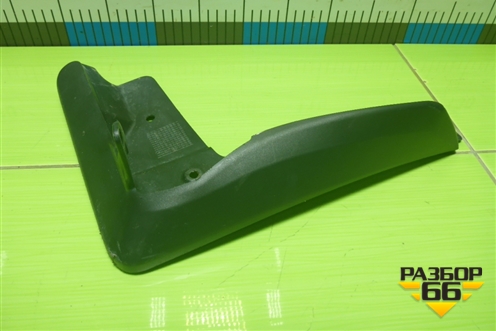Брызговик передний правый (PU06003180) для Toyota Camry V70 с 2017г (Камри)
