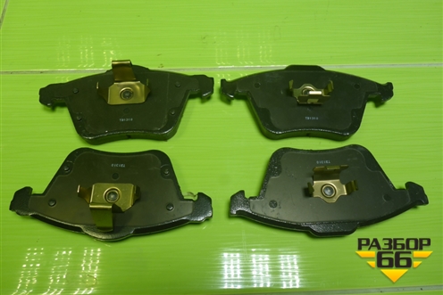 Колодки тормозные передние (D3153H) для Mazda Mazda 3 (BK) с 2003-2009г 