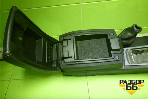 Подлокотник (BS71A045A20A) для Ford Mondeo 4 с 2006-2014г (Мондео)