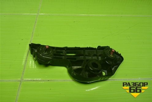 Кронштейн переднего бампера левый (5253633060) для Toyota Camry V70 с 2017г (Камри)