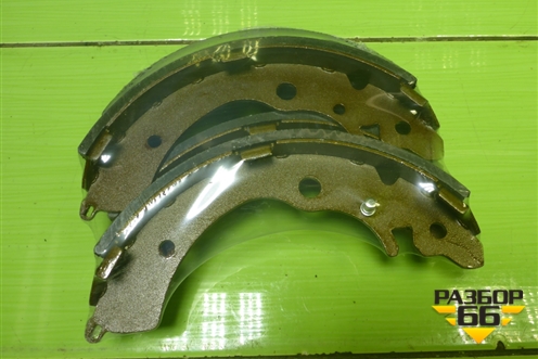 Колодки тормозные задние (новые) (43153SM4A01) для Honda HR-V(GH) с 1999-2005г (АшРВ)