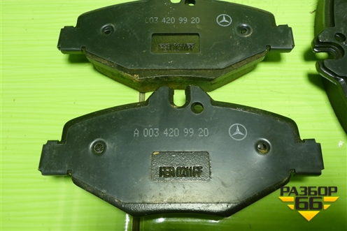 Колодки тормозные передние (новые) (A0034209920) для Mercedes Benz E-Klass W211 c 2002-2009г