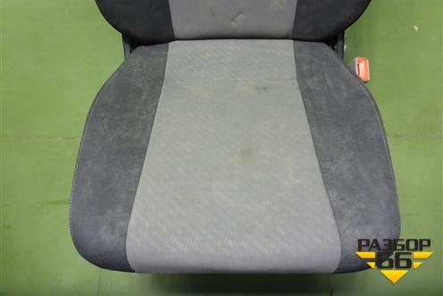 Сиденье правое для DAYUN CGC4250