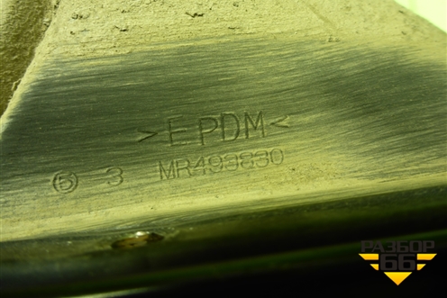 Пыльник рулевой колонки (MR493830) для Mitsubishi Lancer-9  с 2003-2008г