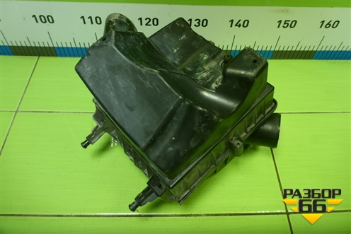 Корпус воздушного фильтра (55557185) для Opel Corsa D с 2006-2014г