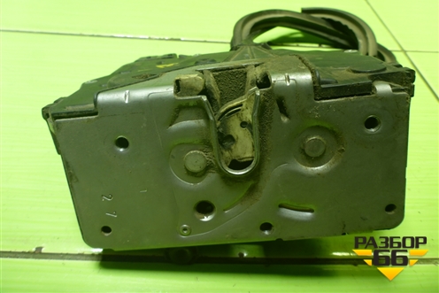 Замок двери передней левой (13258271) для Opel Corsa D с 2006-2014г
