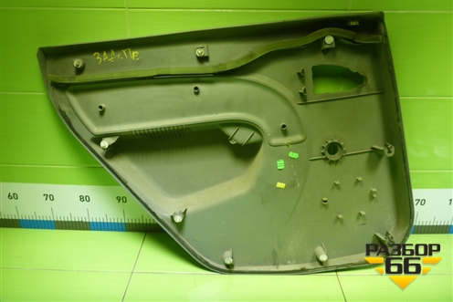 Обшивка двери задней правой под механику (8200576862) для Renault Logan с 2004-2015г