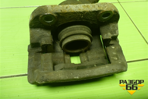 Суппорт передний правый для Renault Logan с 2004-2015г (Логан)