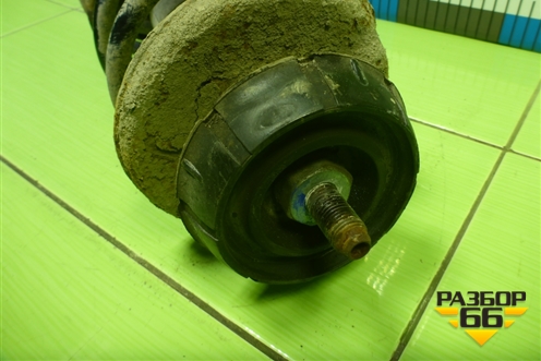 Амортизатор передний левый (8200807029A) для Renault Logan с 2004-2015г (Логан)