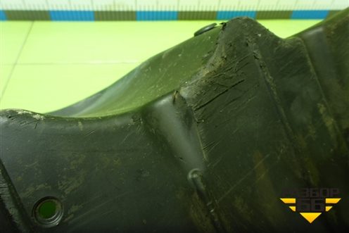 Пыльник двигателя боковой правый (13273493) для Opel Corsa D с 2006-2014г (Корса Д)