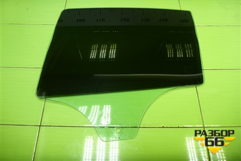 Стекло двери задней левой (5ти дверный кузов) для Opel Corsa D с 2006-2014г (Корса Д)