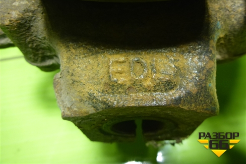 Кулак поворотный передний левый для Nissan Tiida (C11X) с 2004-2013г (Тиида)