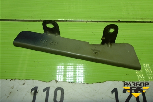 Кронштейн переднего крыла правый для Renault Logan с 2004-2015г (Логан)