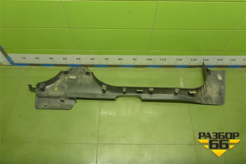 Накладка порога внутренняя переднего правого (5ти дверный кузов) (13219433) для Opel Corsa D с 2006-2014г (Корса Д)