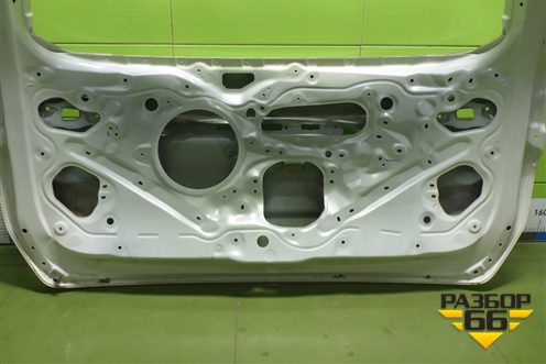 Дверь багажника без стекла (670050K150) для Toyota Fortuner с 2016г (Фортунер)