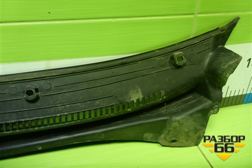 Решетка стеклоочистителей правая (0K2A150785) для Kia Spectra с 2001г (Спектра)