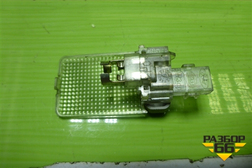 Плафон салонный (7S7117С704ABW) для Ford Mondeo 4 с 2006-2014г (Мондео)