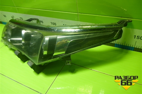 Фара левая (до 2016г галоген) (8117002E70) для Toyota Corolla (E18) с 2012-2019г (Королла 180)