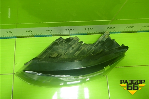 Фара левая (после 2015г галоген) (6R1941007F) для Volkswagen Polo (седан) с 2010г (Поло)